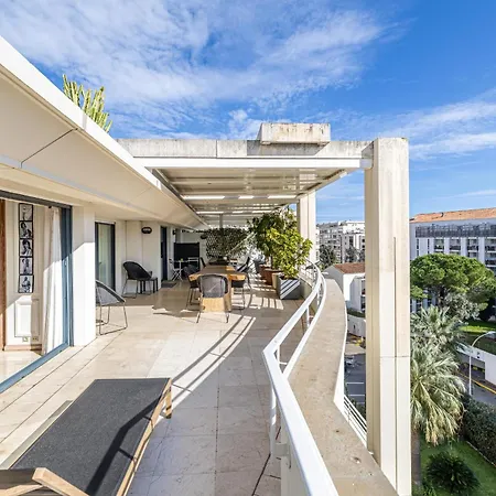 Apartment Ref 823 - Center - Duplex For Rent Cannes